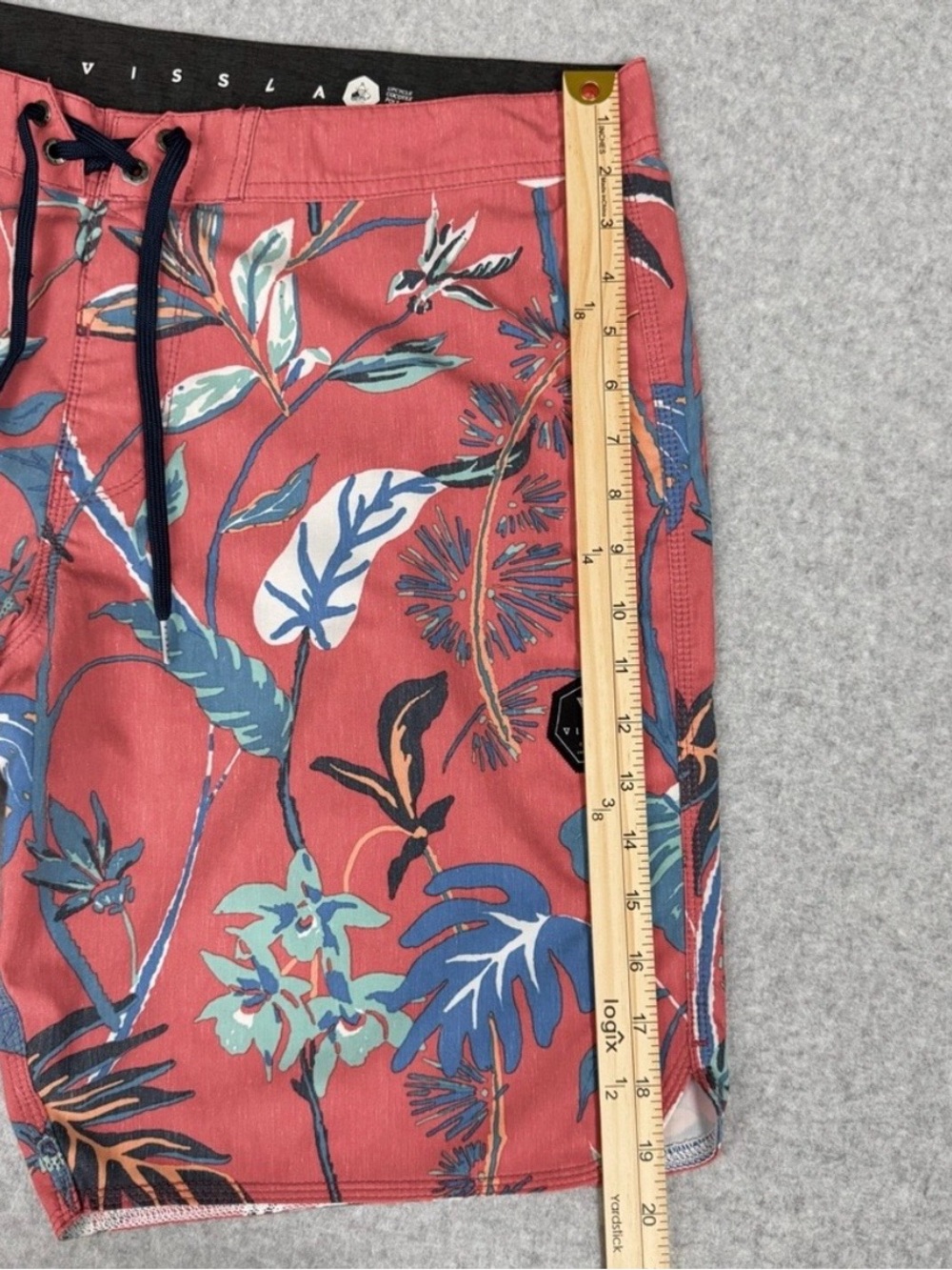 VISSLA Red Coral Floral Men's Swim Board Shorts Swim Trunks Tropical Size 36 - Picture 13 of 14